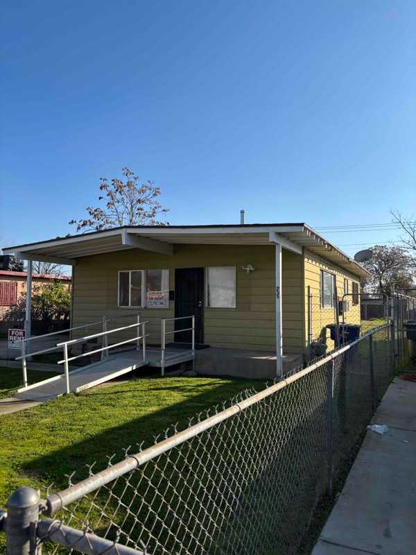 237 W Strother Ave - Photo 4 of 15