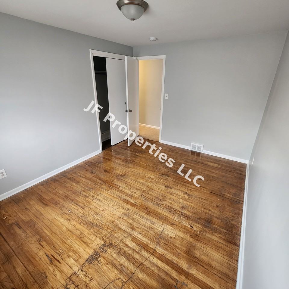 4818 E 86th St - Photo 5 of 10