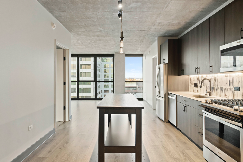196 N Ada St #7 - Photo 3 of 17