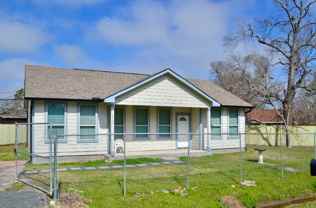 6409 Carver Rd - Photo 1 of 1