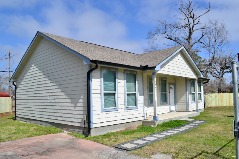6409 Carver Rd - Photo 2 of 20