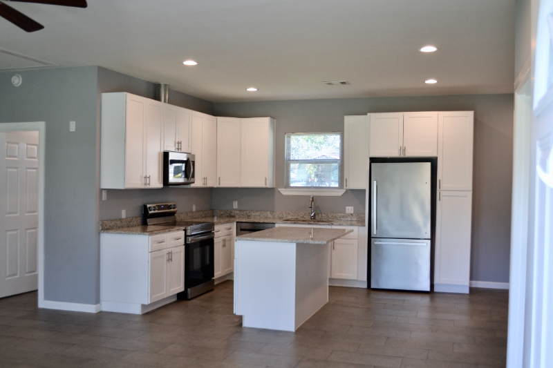 6409 Carver Rd - Photo 6 of 20