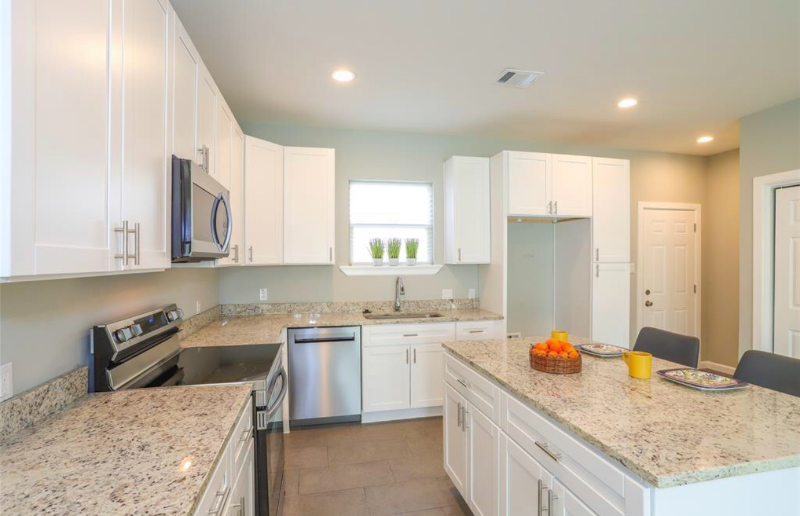 6409 Carver Rd - Photo 7 of 20