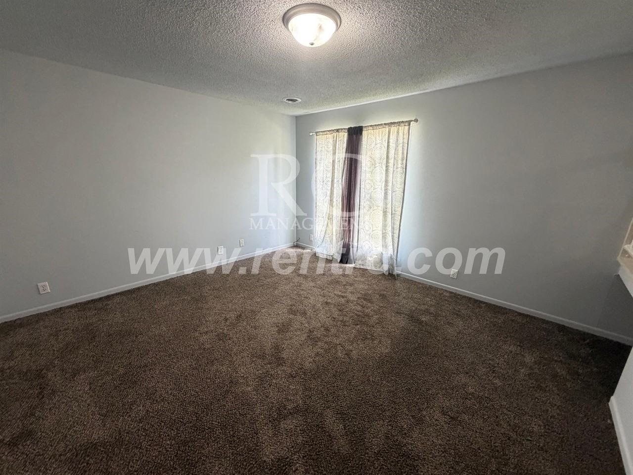 15986 Arrowhead Rd ## 1 - Photo 7 of 14