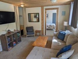 featured image of 580 Waddell St