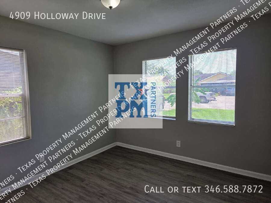 4909 Holloway Dr - Photo 7 of 12