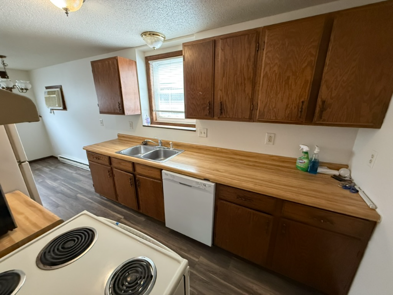 319 N 50th St #321 - Photo 4 of 9