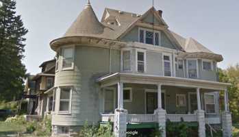featured image of 904 W Stephenson St #4