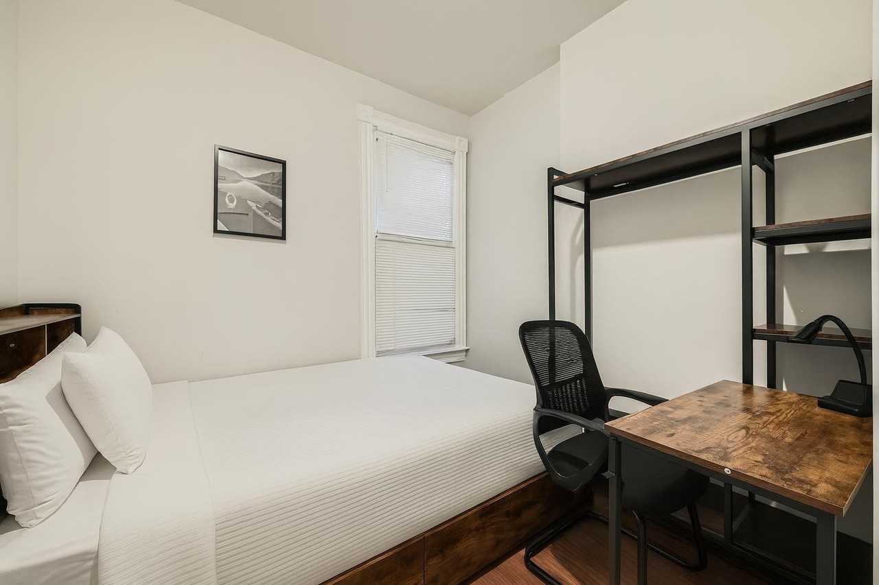 205 N Luzerne Ave - Photo 5 of 8