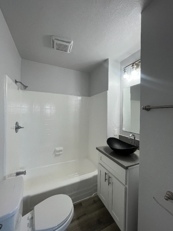 1060 W 117th St #11 - Photo 7 of 12