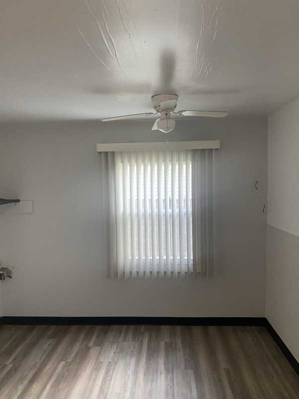 5129 E 10th Ave - Photo 7 of 14