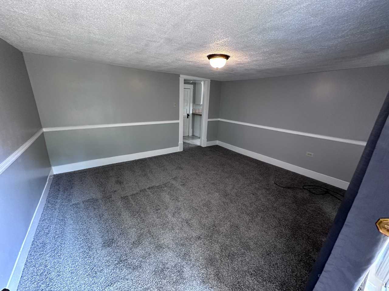 431 Crockett St - Photo 3 of 9