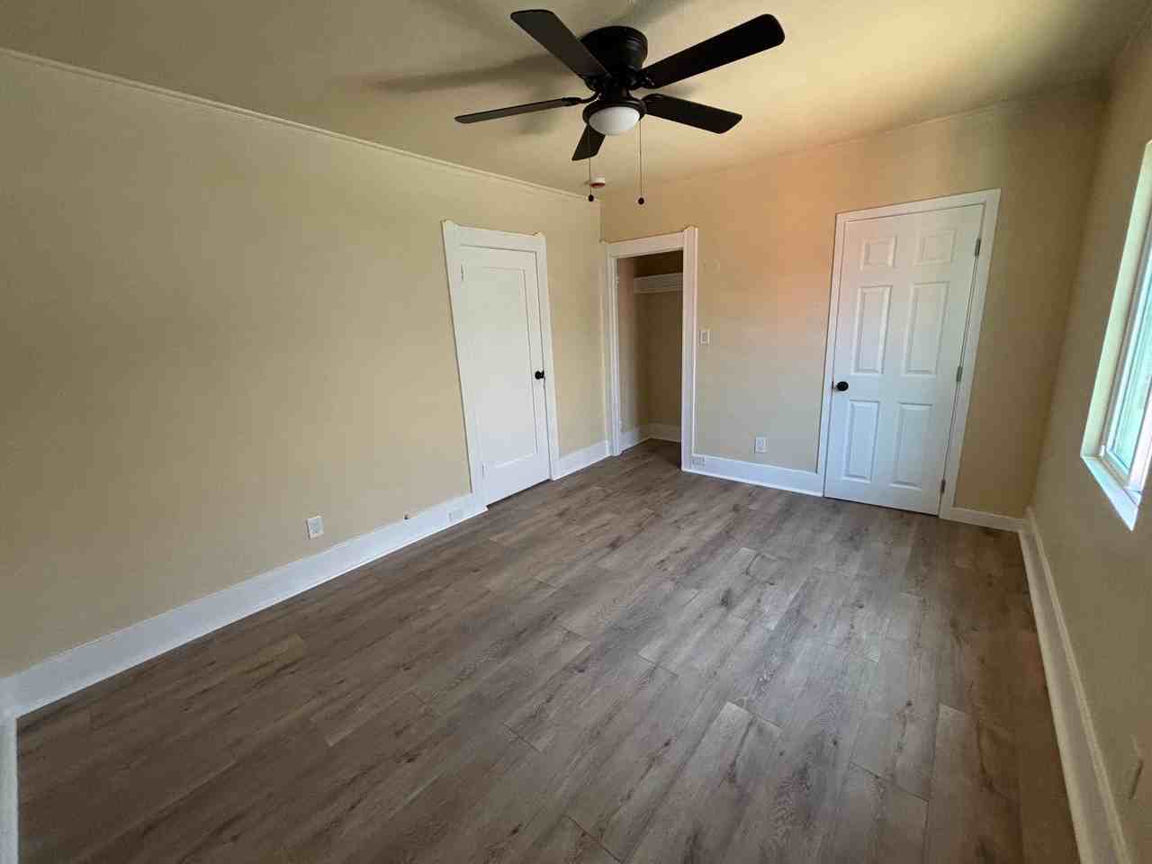 5306 Cimarron St - Photo 4 of 5