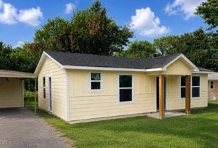 7168 Pearl St - Photo 1 of 1