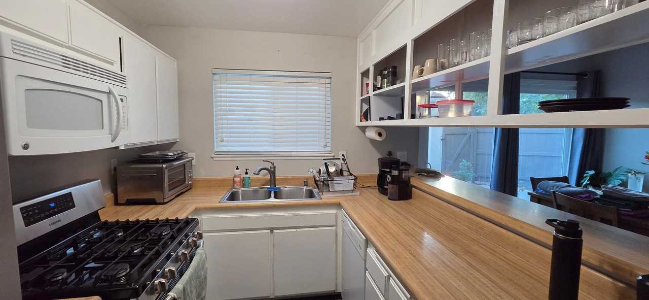 14886 Reedley St #A - Photo 7 of 8