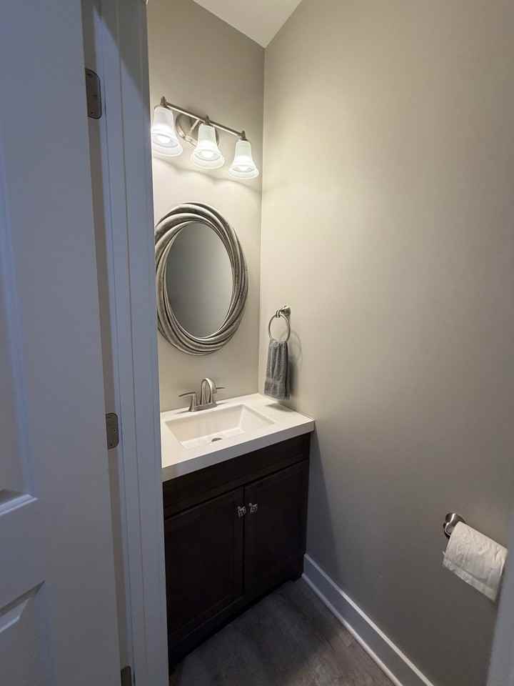 3007 Ledgestone Pl Ne - Photo 5 of 20
