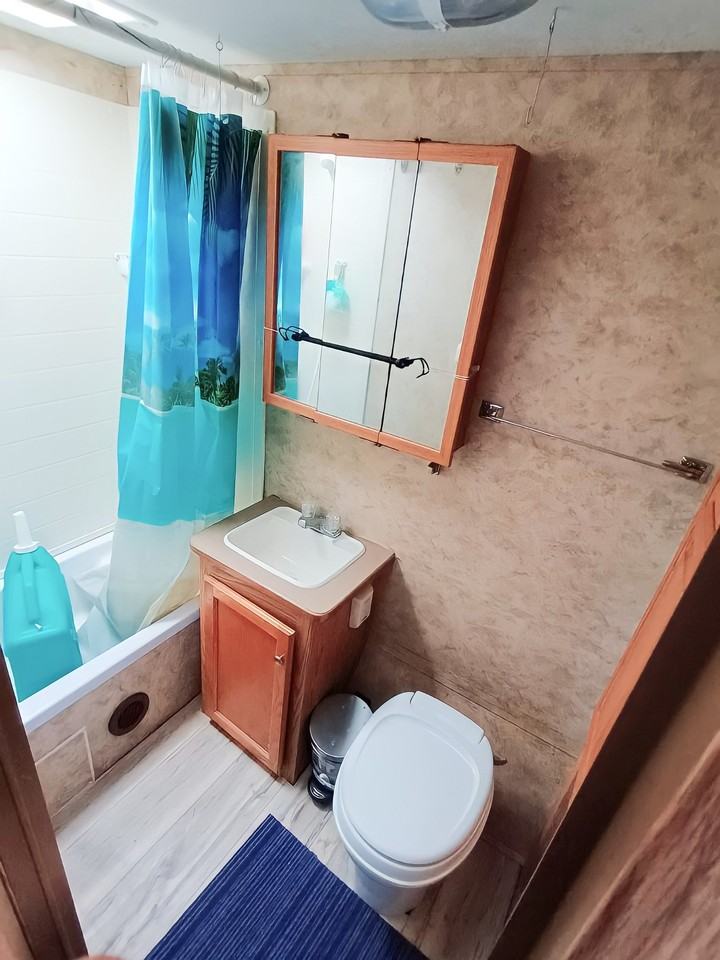 30 Village Ct - Photo 4 of 8