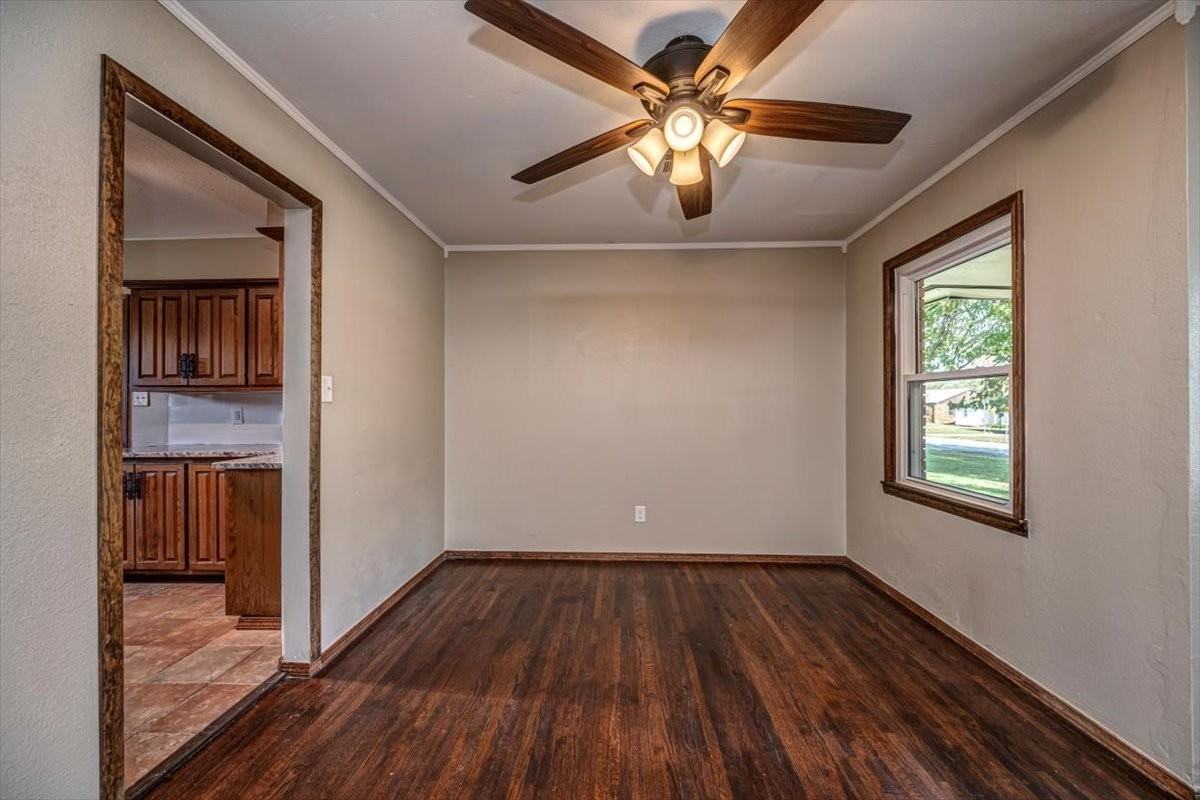 809 N Ross Ave - Photo 5 of 19