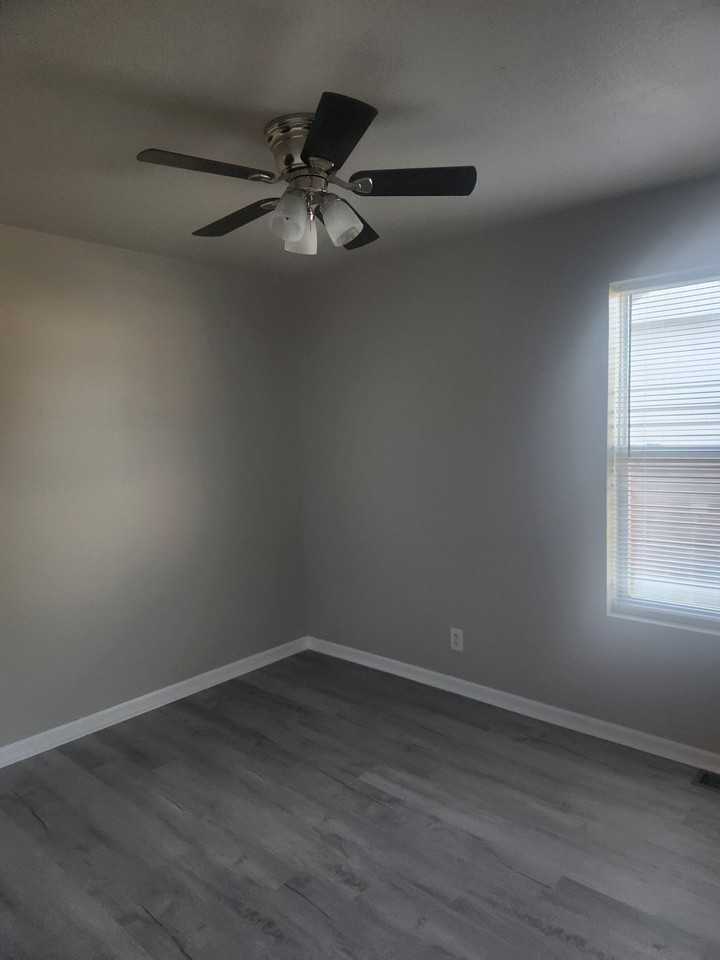 114 N Wildhorse St #114 - Photo 4 of 9