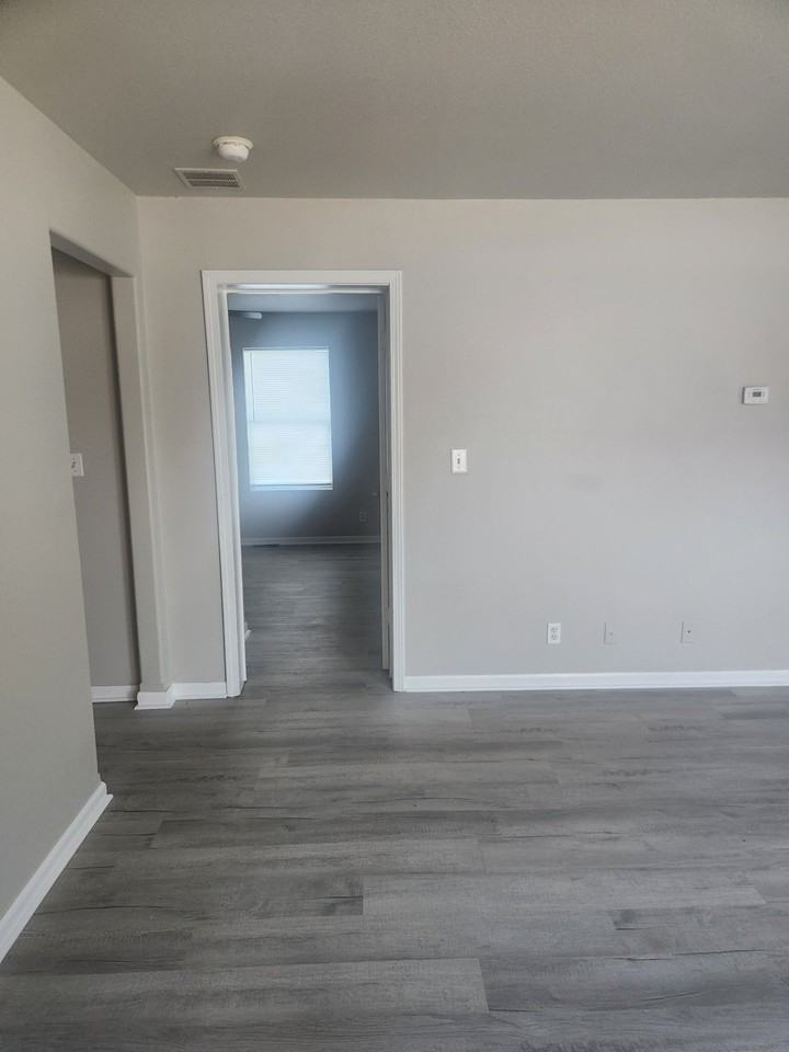 114 N Wildhorse St #114 - Photo 6 of 9