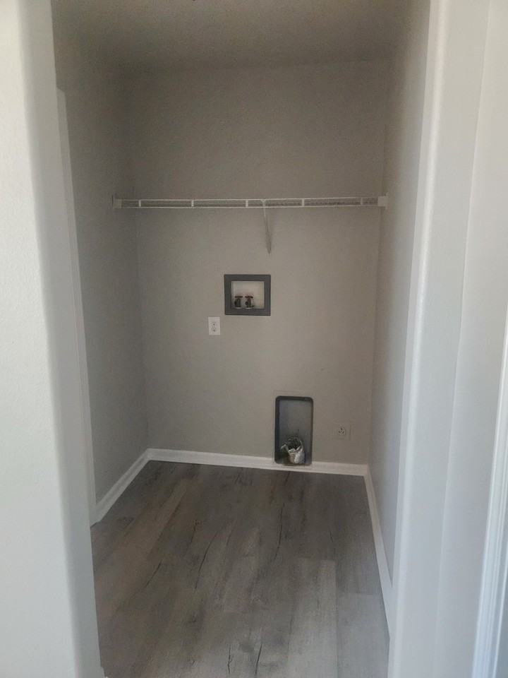 114 N Wildhorse St #114 - Photo 7 of 9