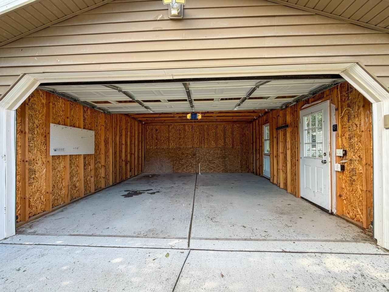 2505 Bonner St - Photo 3 of 20