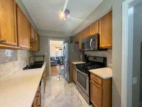 2505 Bonner St - Photo 6 of 20