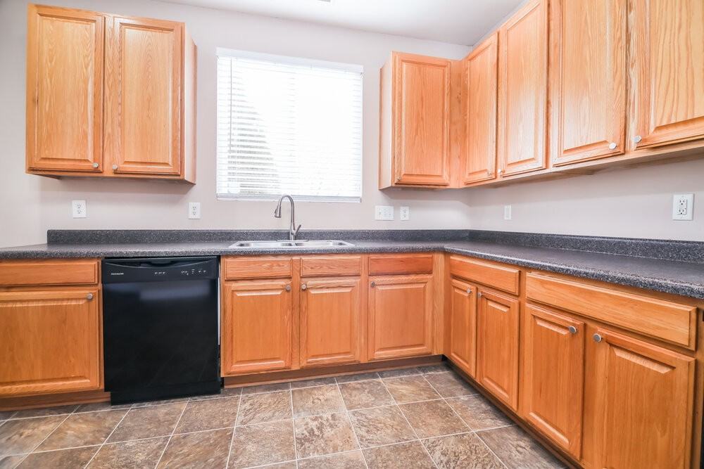 172 Cinder Cross Way - Photo 7 of 17
