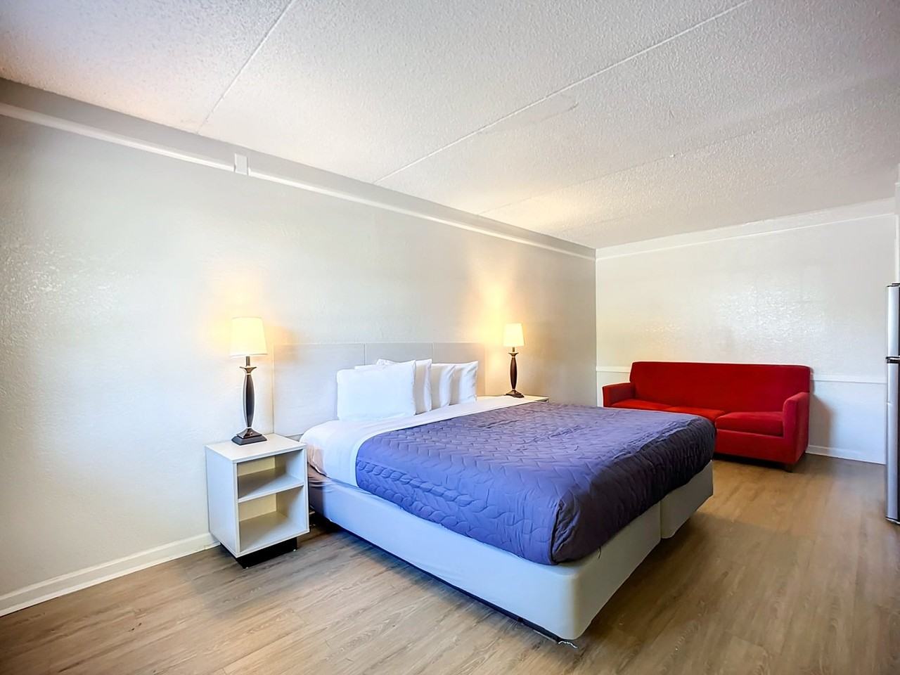 812 Dunn Ave - Photo 4 of 5