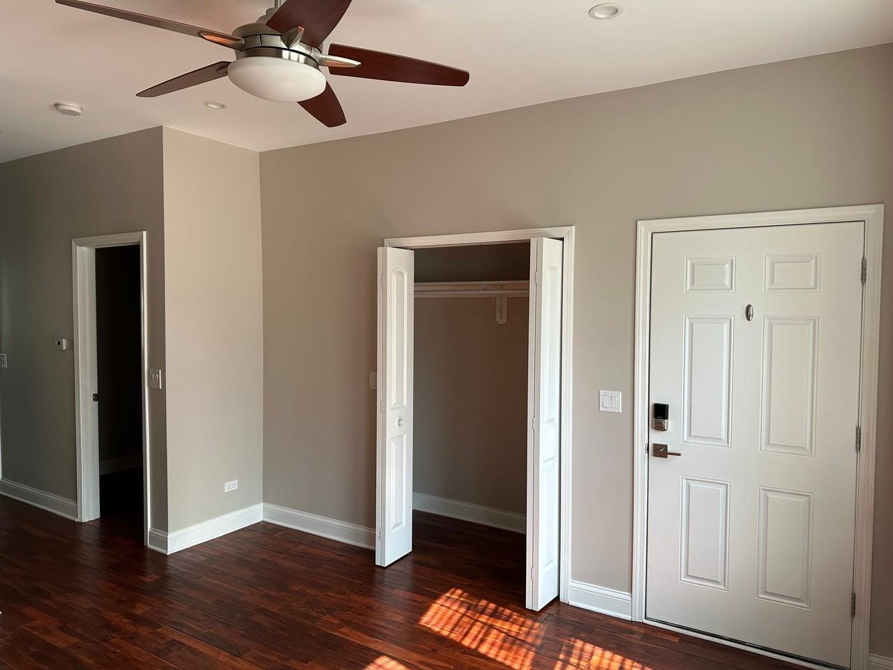 4202 N Saint Louis Ave #1 - Photo 2 of 9