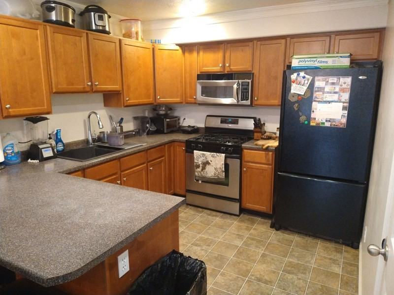 1145 Se #1 - Photo 3 of 10