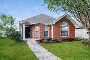 1061 Village Trl - Photo 1 of 1