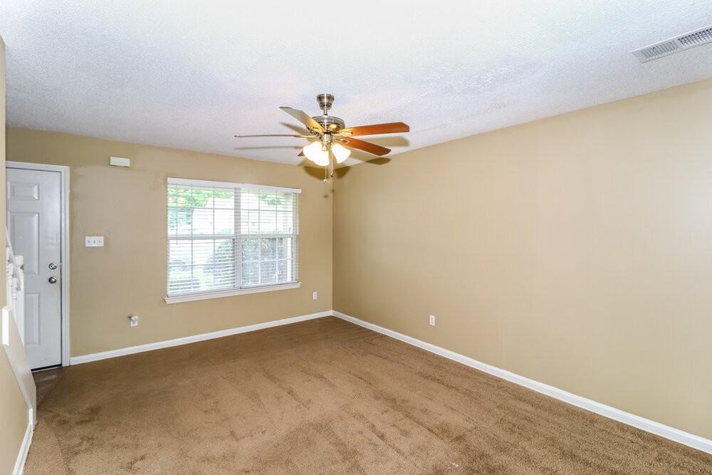4551 Blue River Dr - Photo 6 of 25