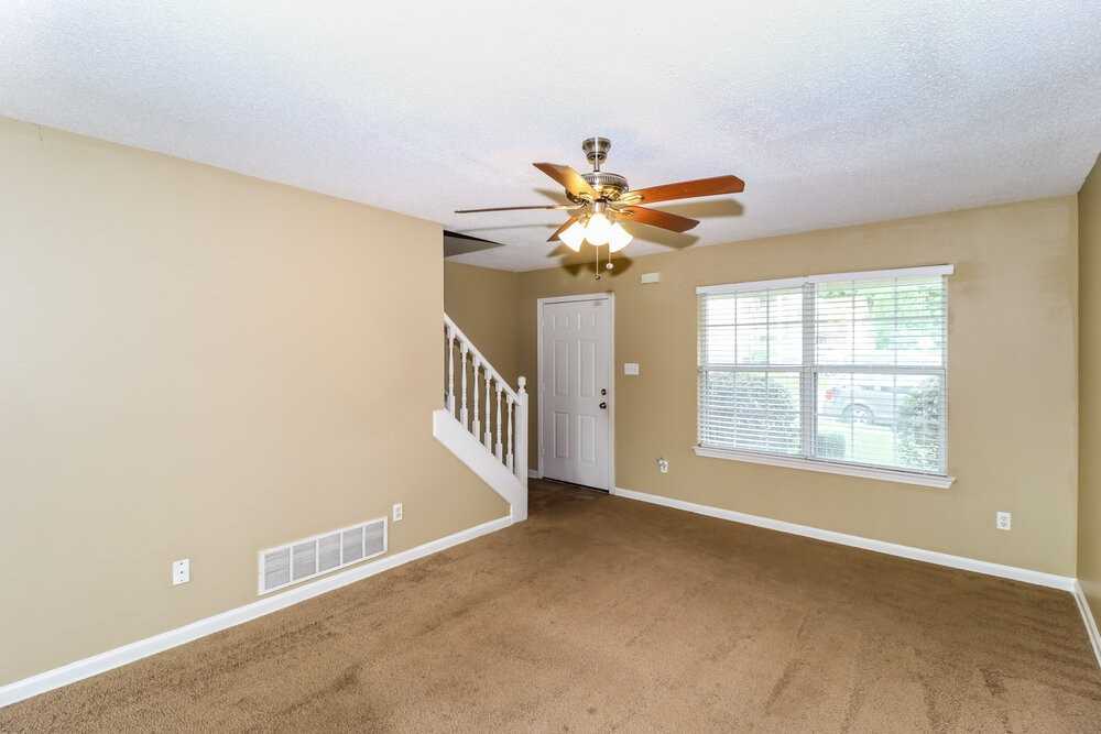 4551 Blue River Dr - Photo 7 of 25