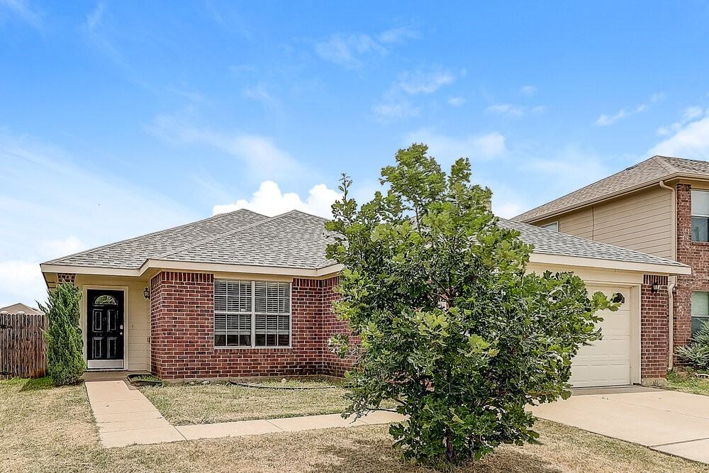 9209 Saint Martin Rd - Photo 3 of 16