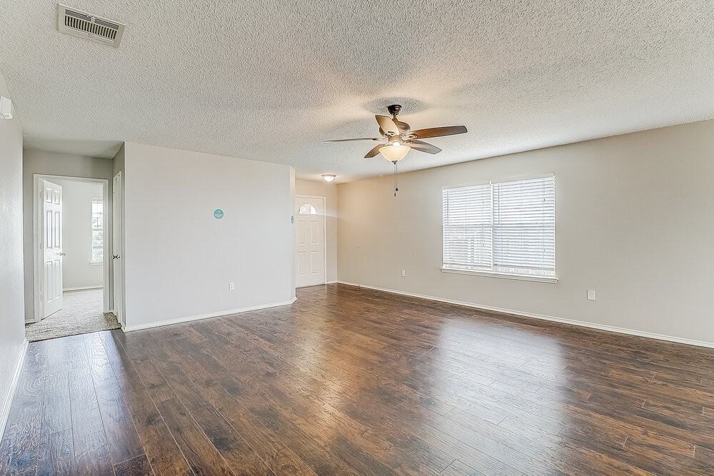 9209 Saint Martin Rd - Photo 4 of 16