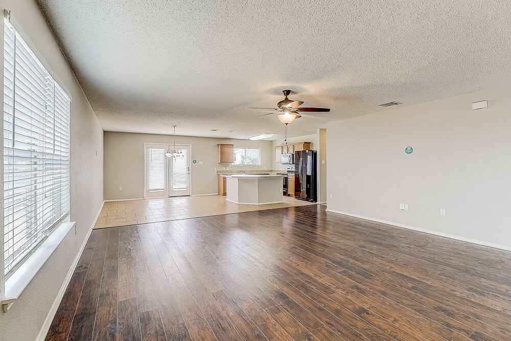 9209 Saint Martin Rd - Photo 5 of 16