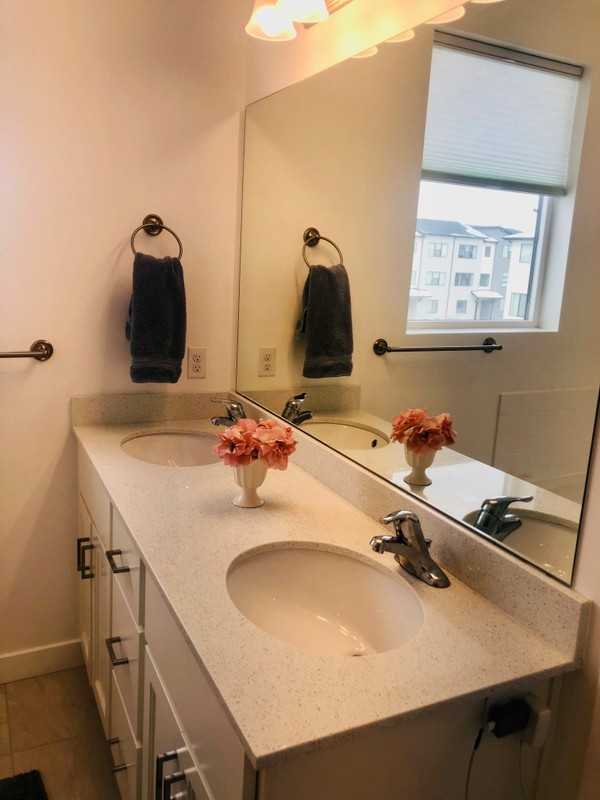 414 S Wood Stream Rd - Photo 5 of 9