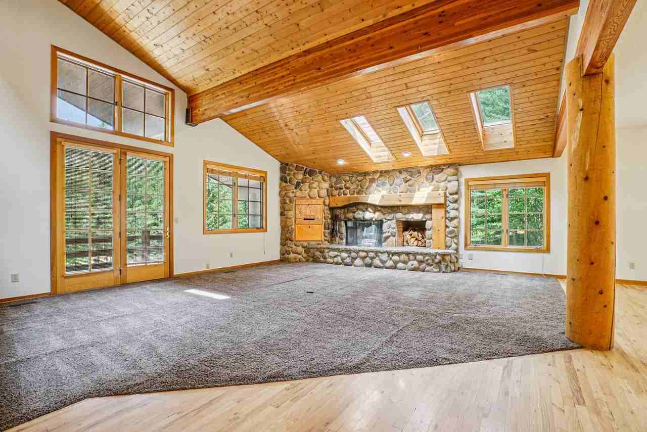 3383 Big Spruce Way - Photo 4 of 38