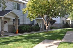featured image of 926 E Ave