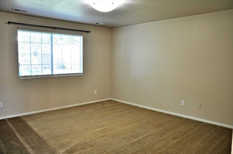926 E Ave - Photo 4 of 20