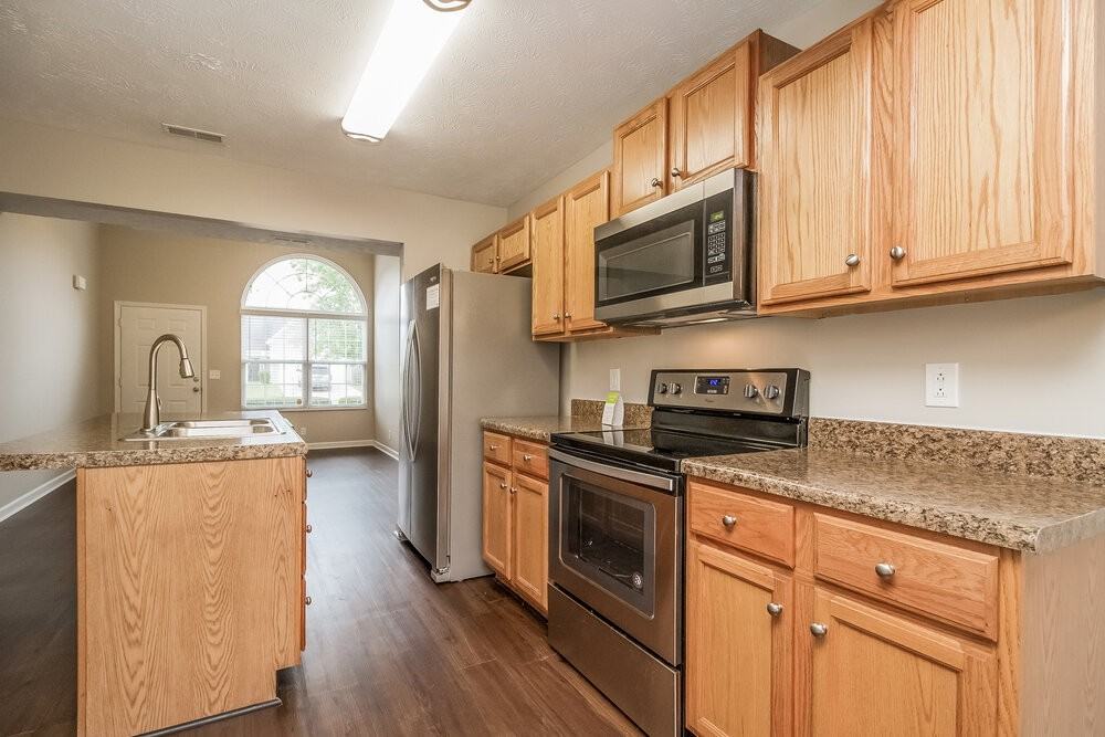 5082 Cornelius Dr - Photo 6 of 18