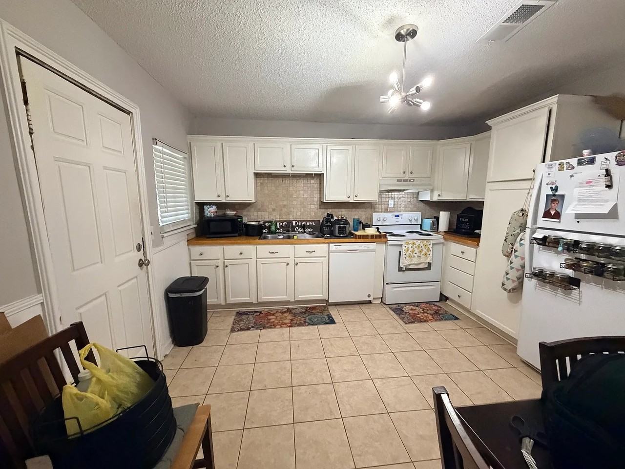 2092 Heckle St - Photo 3 of 9