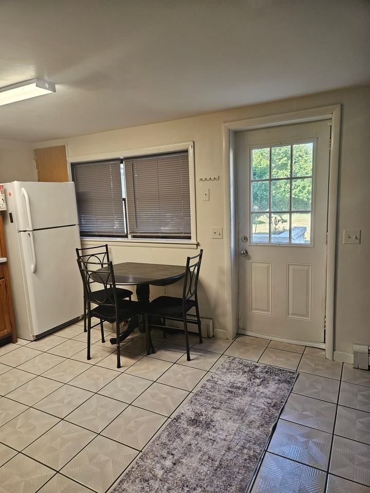 118 Brandy Ln - Photo 2 of 8