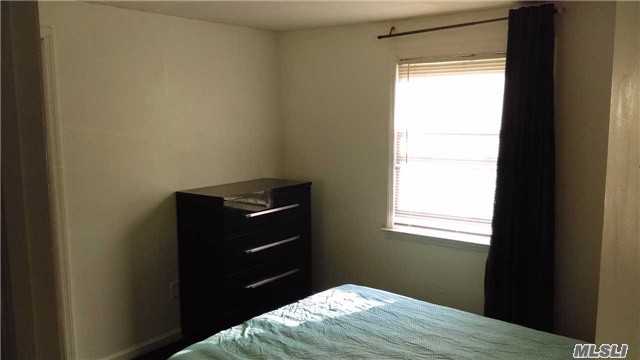 1096 Mirabelle Ave - Photo 3 of 8