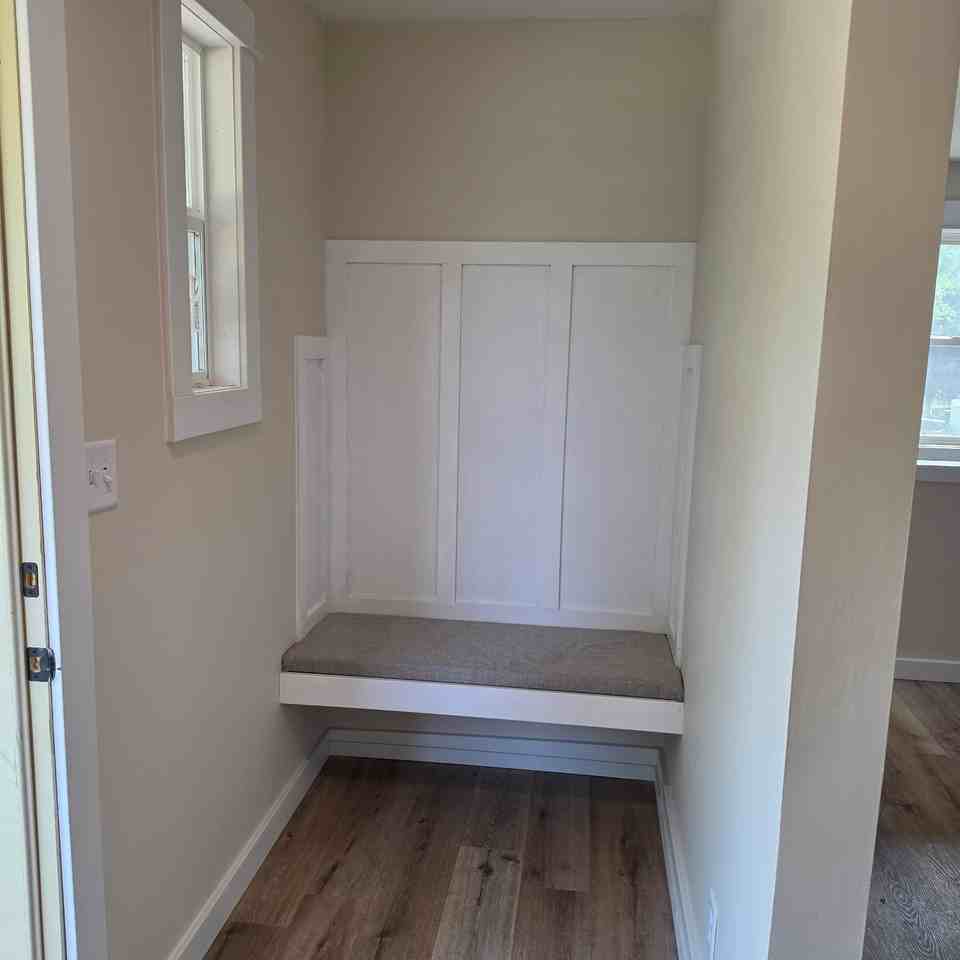 4231 S Johnson Rd - Photo 3 of 13