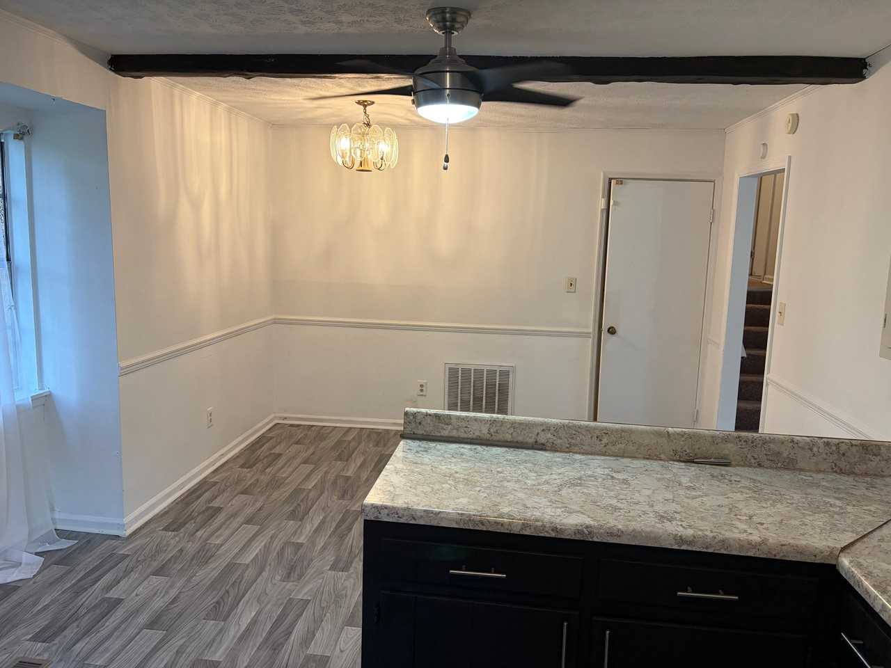 5257 Goldmar Dr - Photo 4 of 9