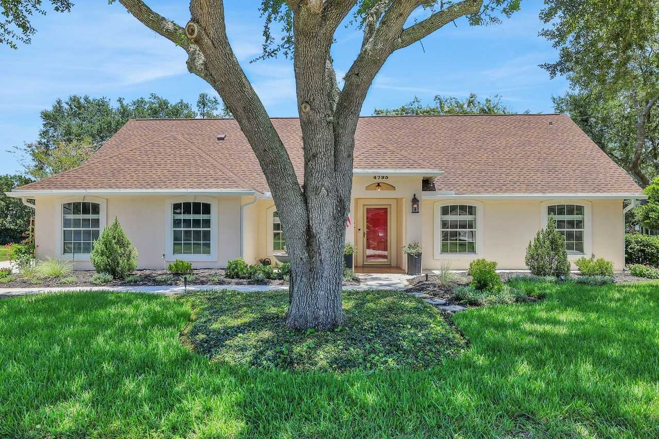 4795 Wandering Pines Trl S - Photo 2 of 36