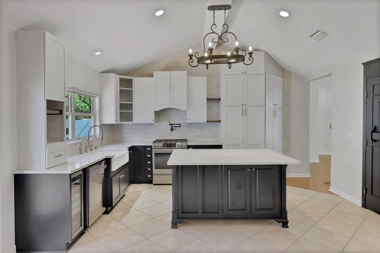 4795 Wandering Pines Trl S - Photo 5 of 36