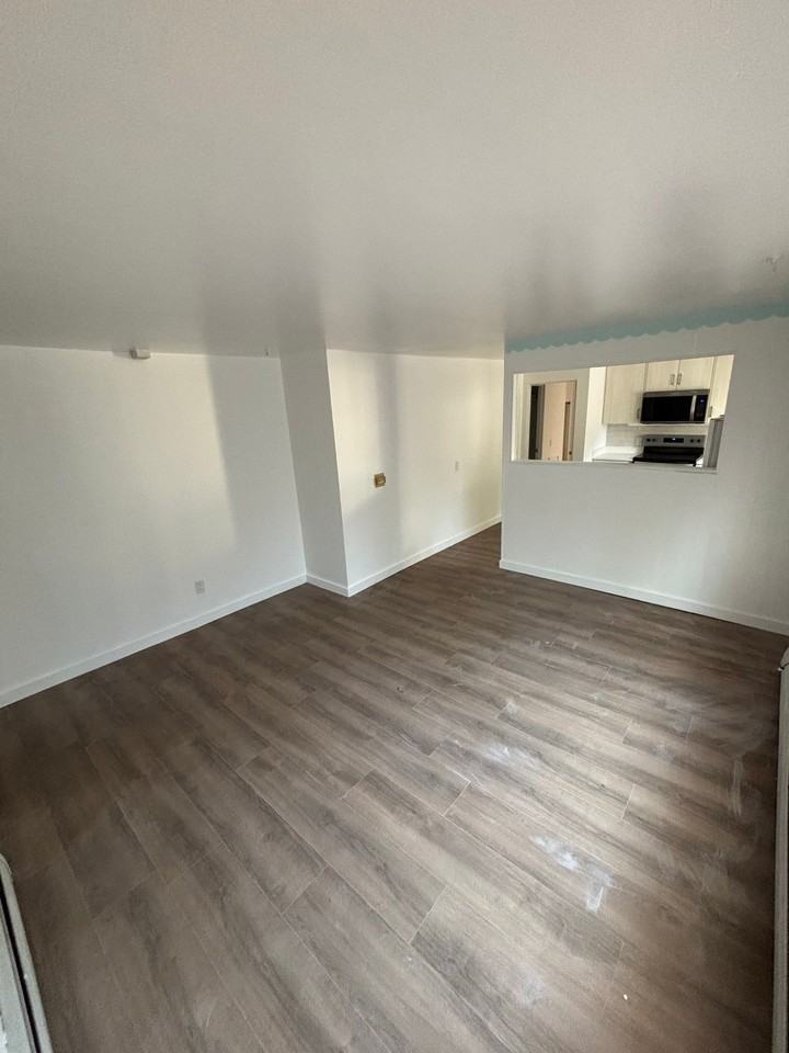 68 R St #1 - Photo 3 of 8